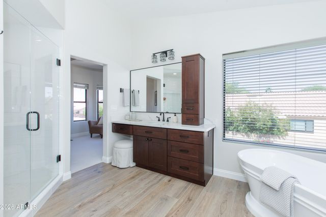 9048 E BLANCHE Drive, Scottsdale, AZ 85260