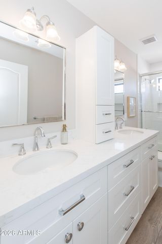 9048 E BLANCHE Drive, Scottsdale, AZ 85260