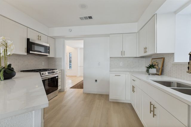4721 Fallon Place, Dallas, TX 75227