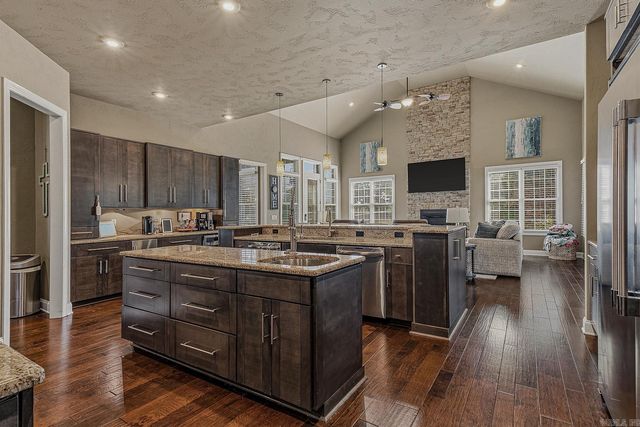 1803 Rogers Drive, Paragould, AR 72450