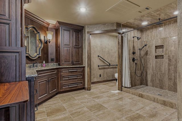 1803 Rogers Drive, Paragould, AR 72450