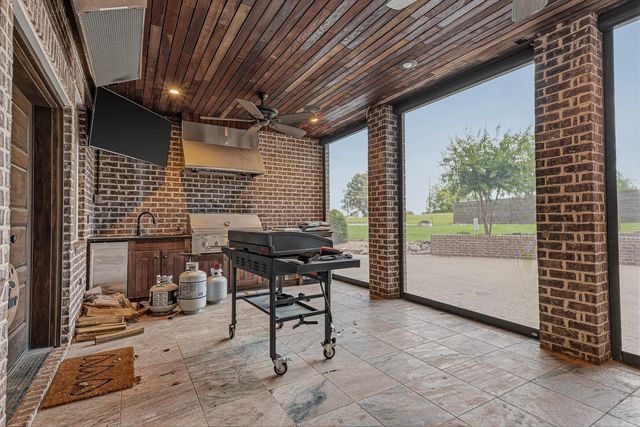 1803 Rogers Drive, Paragould, AR 72450