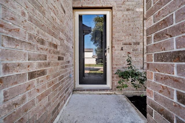 22250 Queenbury Hills Drive, Houston, TX 77073