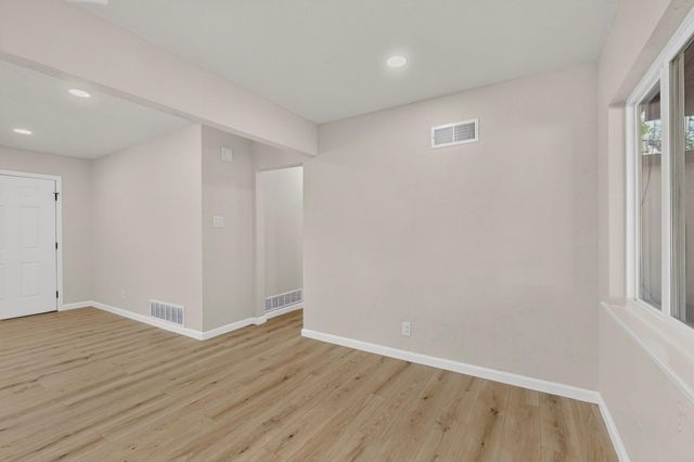 6026 Aspen Avenue NE, Albuquerque, NM 87110