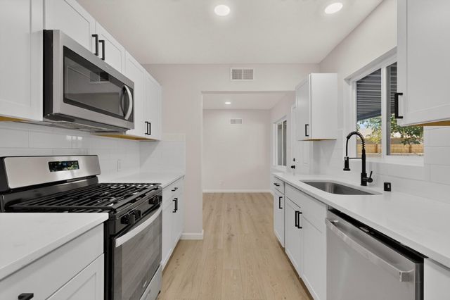 6026 Aspen Avenue NE, Albuquerque, NM 87110
