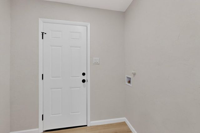 6026 Aspen Avenue NE, Albuquerque, NM 87110