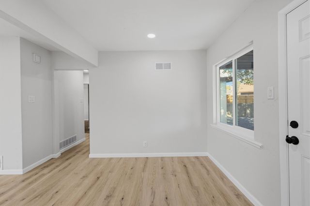 6026 Aspen Avenue NE, Albuquerque, NM 87110