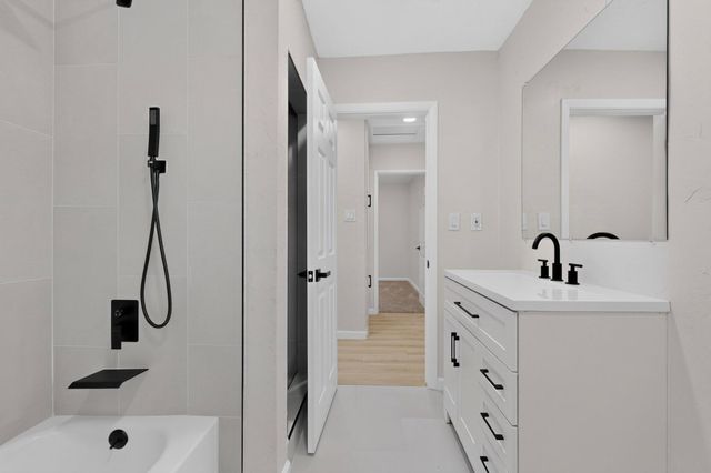 6026 Aspen Avenue NE, Albuquerque, NM 87110