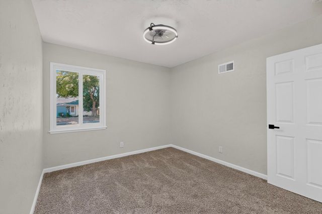 6026 Aspen Avenue NE, Albuquerque, NM 87110