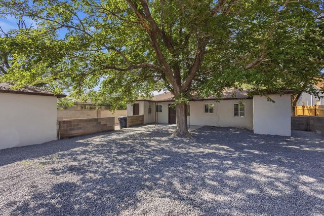 6026 Aspen Avenue NE, Albuquerque, NM 87110