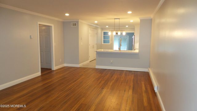 138 Wein Market C, Freehold, NJ 07728