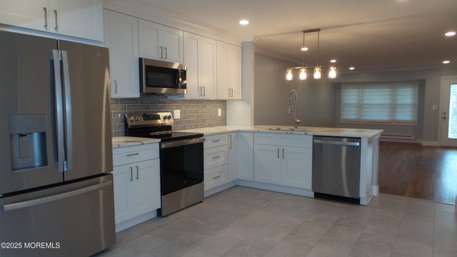 138 Wein Market C, Freehold, NJ 07728