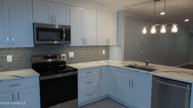 138 Wein Market C, Freehold, NJ 07728