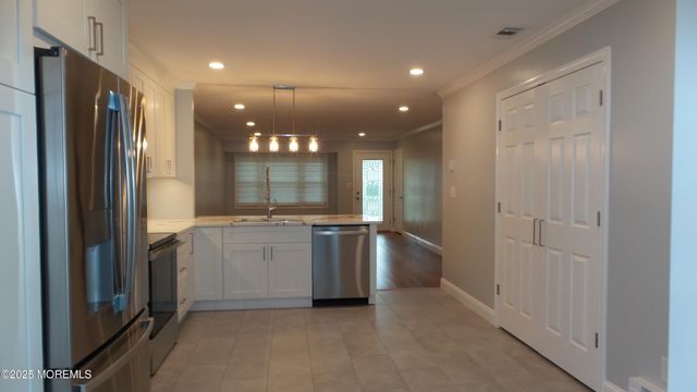 138 Wein Market C, Freehold, NJ 07728