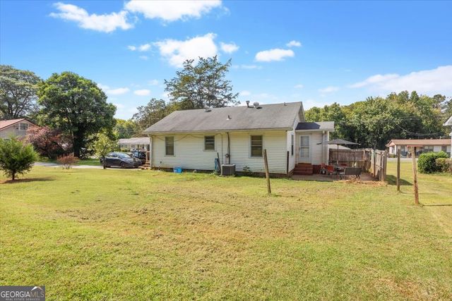 2523 Maple Road SE, Rome, GA 30161