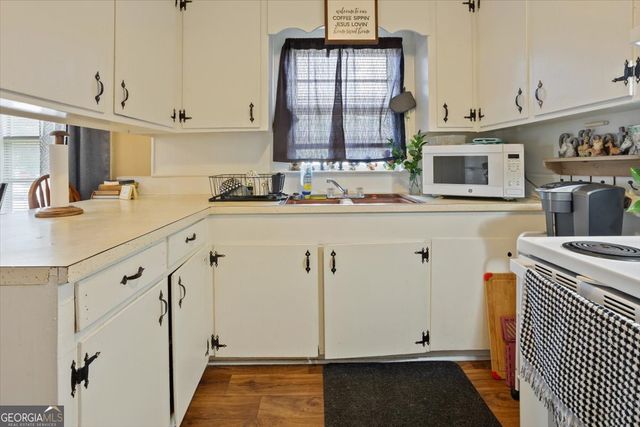 2523 Maple Road SE, Rome, GA 30161