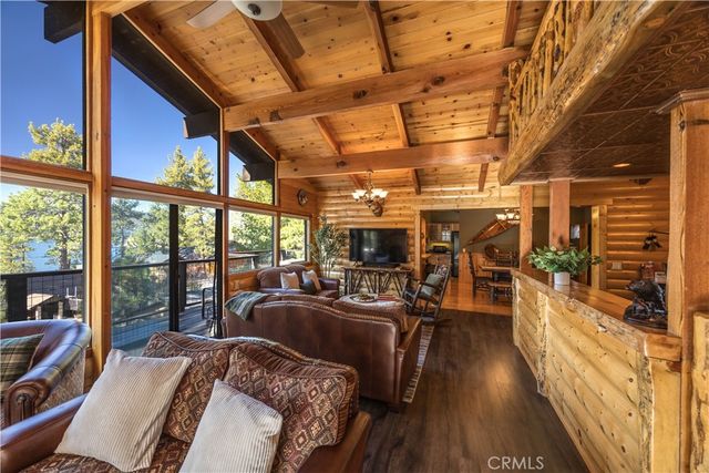 752 Cove Drive, Big Bear Lake, CA 92315