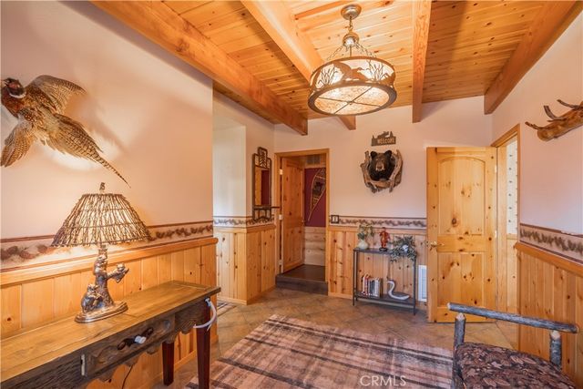 752 Cove Drive, Big Bear Lake, CA 92315