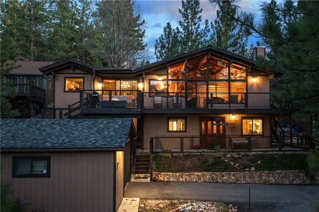 752 Cove Drive, Big Bear Lake, CA 92315