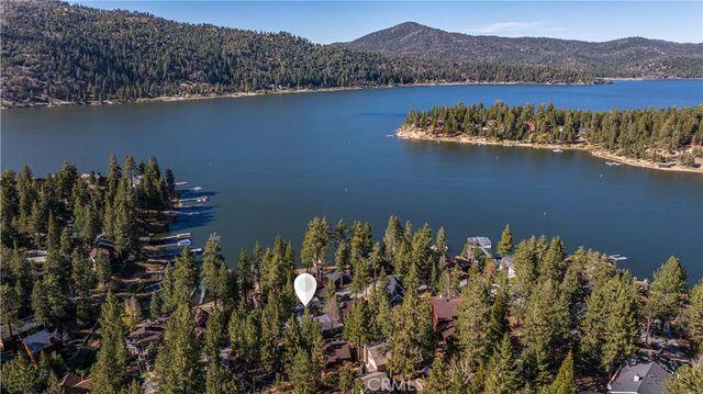 752 Cove Drive, Big Bear Lake, CA 92315