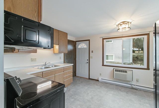 625 Cross Street, Poynette, WI 53955