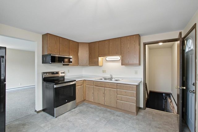 625 Cross Street, Poynette, WI 53955