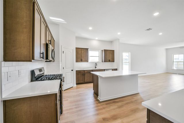 12735 Dina Springs Lane, Magnolia, TX 77354