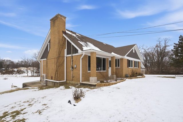 21122 S Hillside Road, Frankfort, IL 60423