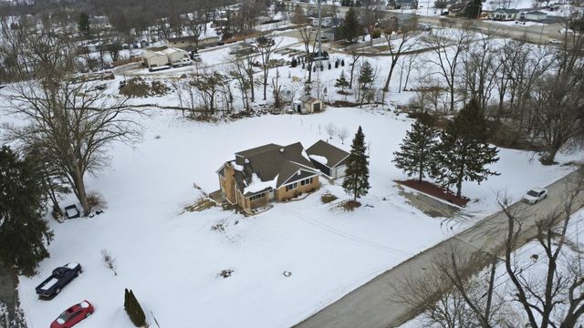 21122 S Hillside Road, Frankfort, IL 60423