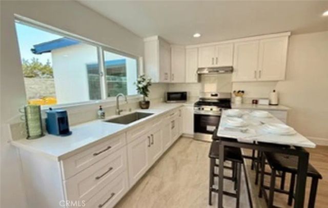 9870 Petunia B, Fountain Valley, CA 92708