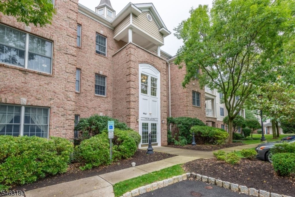 19 Zachary Way, Mount Arlington Boro, NJ 07856 — photo 2