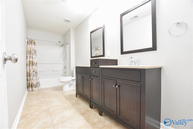 267 Bermuda Lakes Drive, Meridianville, AL 35759