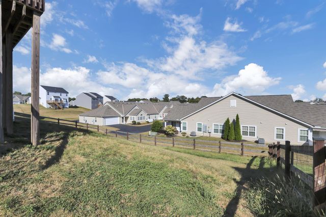 958 Thorn Hill Place, Lancaster, OH 43130