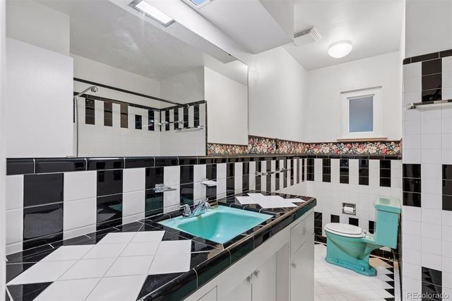 3020 S University Boulevard, Denver, CO 80210