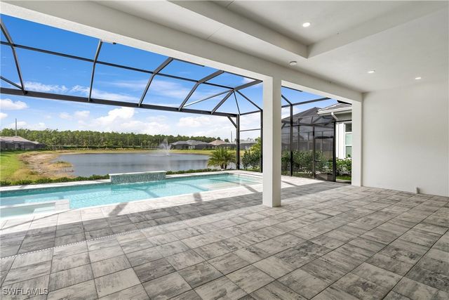 9653 Moonflower LN, Other, FL 34114