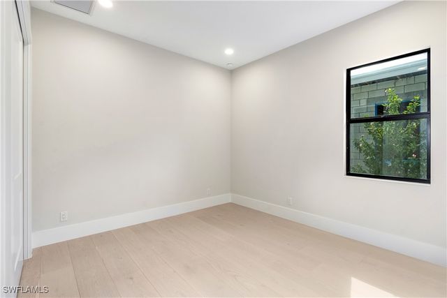 9653 Moonflower LN, Other, FL 34114