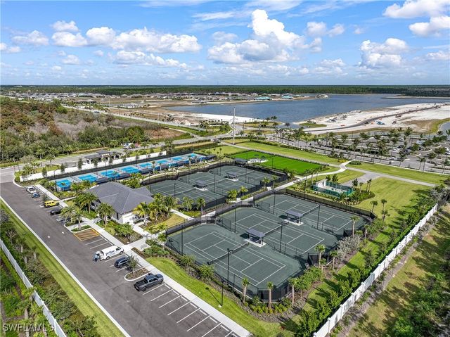 9653 Moonflower LN, Other, FL 34114