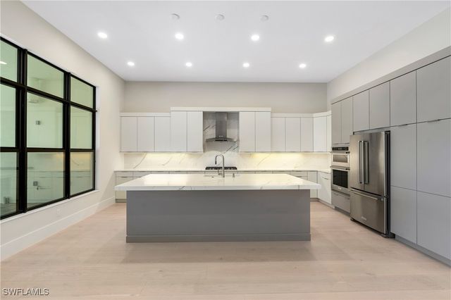 9653 Moonflower LN, Other, FL 34114