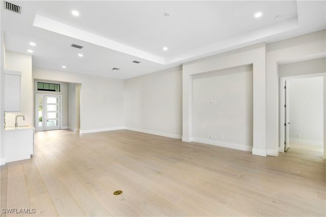 9653 Moonflower LN, Other, FL 34114