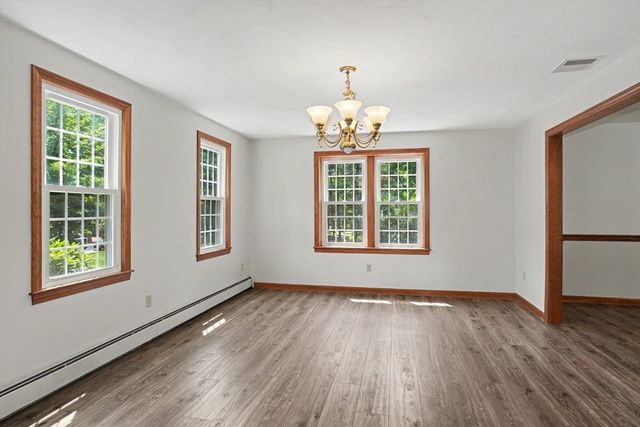 7 Chickadee Drive, Norfolk, MA 02056