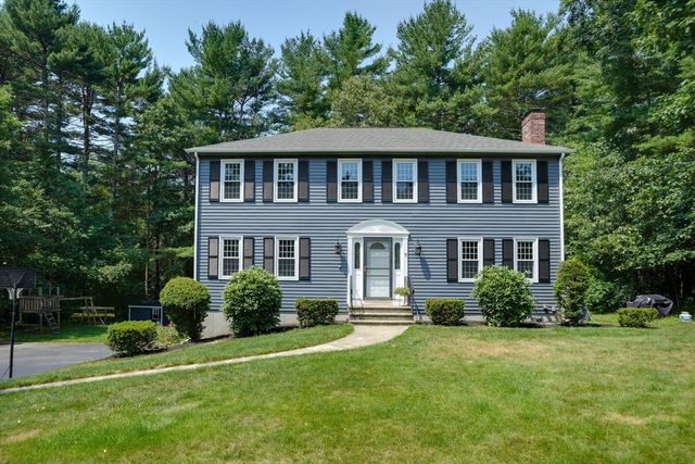7 Chickadee Drive, Norfolk, MA 02056