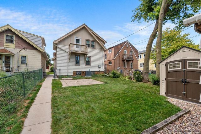 964 S 61st STREET #A, West Allis, WI 53214