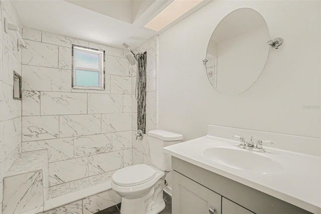 808 CHAMBERLAIN LOOP, Lake Wales, FL 33853