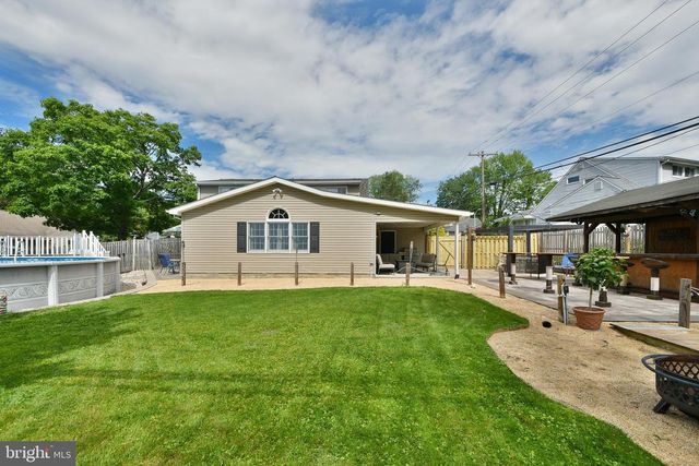 65 HAWK RD, Levittown, PA 19056