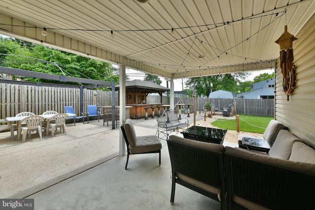 65 HAWK RD, Levittown, PA 19056