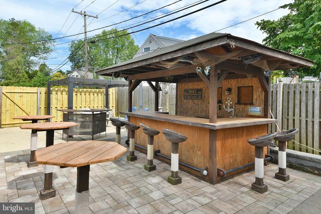 65 HAWK RD, Levittown, PA 19056