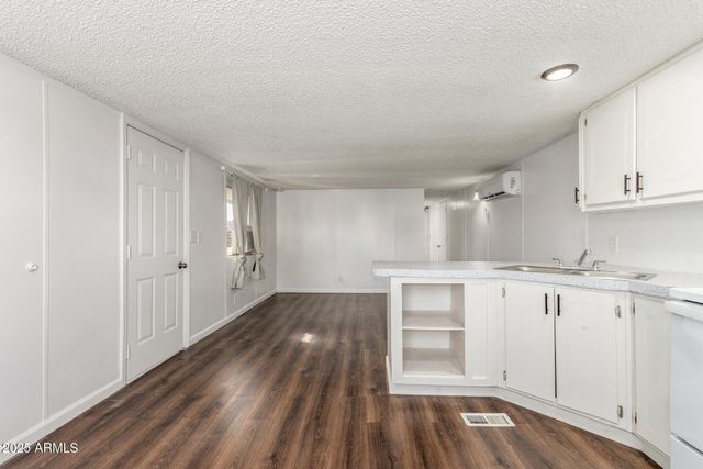 2605 W VAN BUREN Street 62, Phoenix, AZ 85009