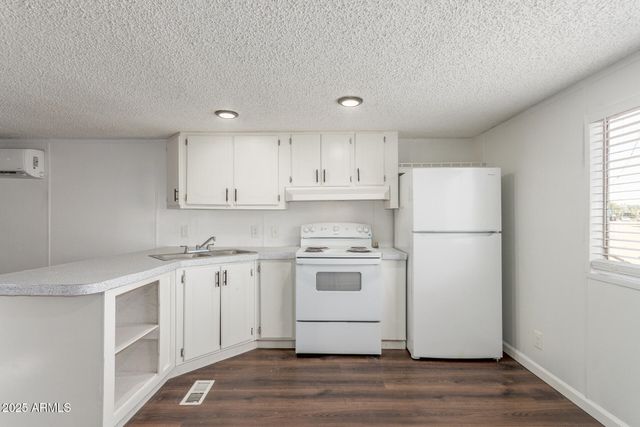 2605 W VAN BUREN Street 62, Phoenix, AZ 85009