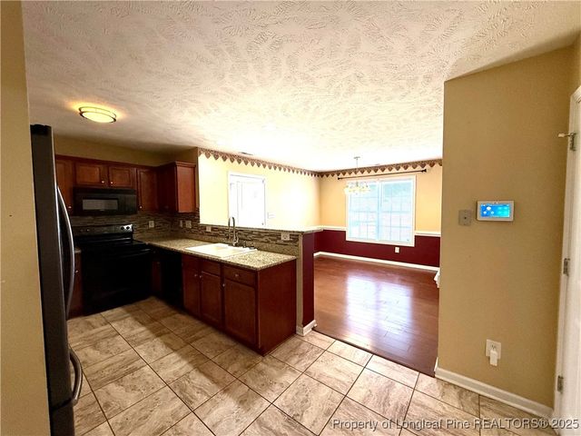 2512 Camp Lejeune Court, Hope Mills, NC 28348