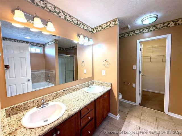 2512 Camp Lejeune Court, Hope Mills, NC 28348